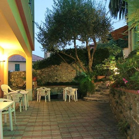 Hotel Flory Санта-Маргерита-Лигуре Экстерьер фото
